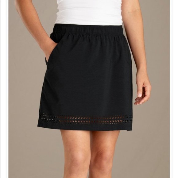 Toad&Co Pants - Toad & Co Sunkissed Skort Laser Cut Detail